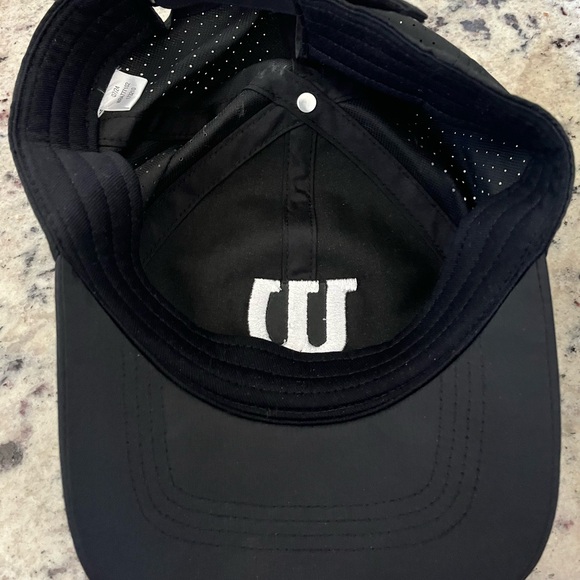 Wilson 🧢 - Picture 3 of 4